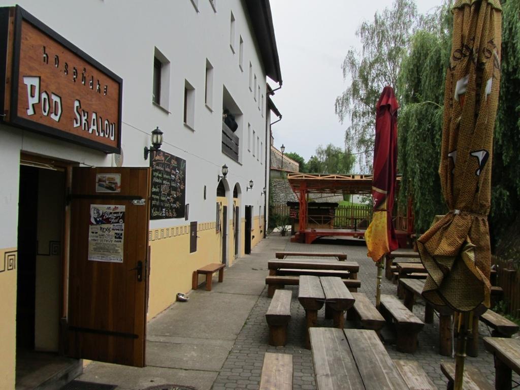 Hotel Pod Skalou Písek Exterior photo